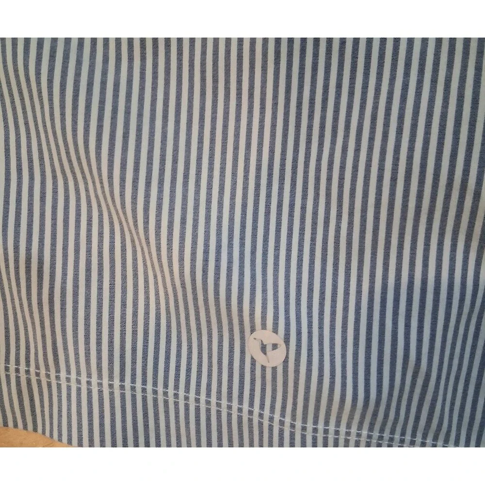 Birddogs Shorts Flying Wasps Blue Seersucker Stripe Size M Short/ 26